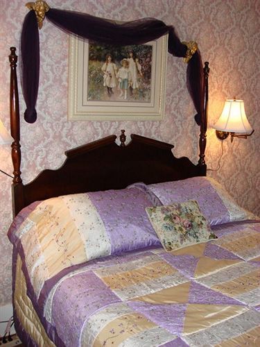 Rocking Horse Inn Ravenna Экстерьер фото