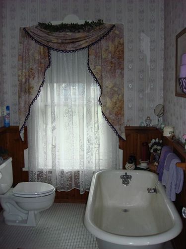 Rocking Horse Inn Ravenna Экстерьер фото